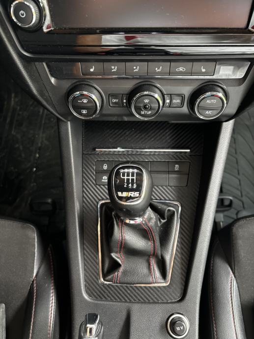 Škoda Octavia 2,0 TDI VRS, fotografija 8