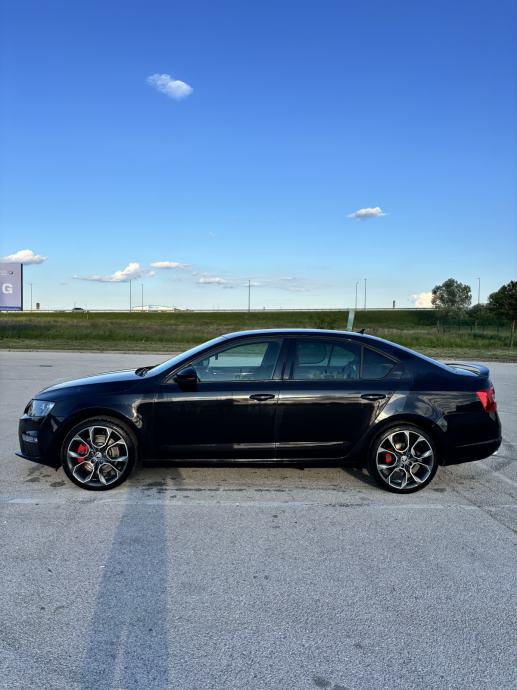 Škoda Octavia 2,0 TDI VRS, fotografija 3