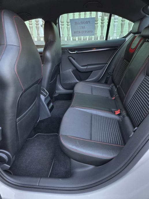 Škoda Octavia 2,0 TDI, fotografija 11