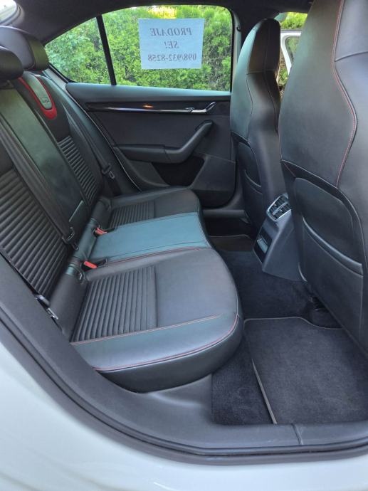 Škoda Octavia 2,0 TDI, fotografija 12