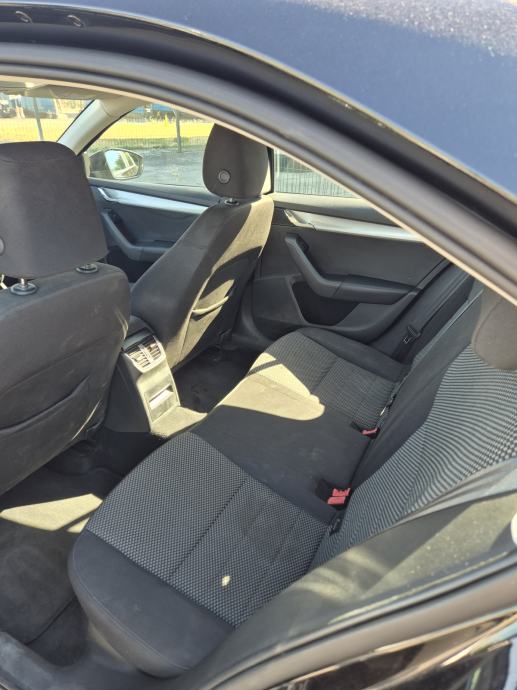 Škoda Octavia 2,0 TDI, fotografija 9