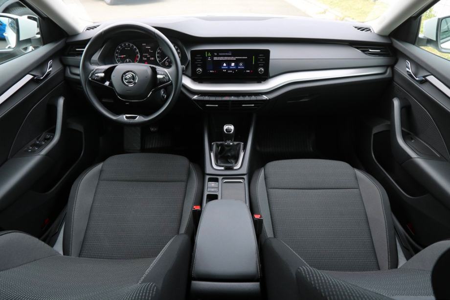 Škoda Octavia 2.0 TDI Business -Novi model-, fotografija 5