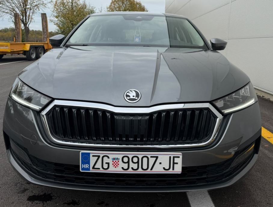 Škoda Octavia 2,0 TDI, fotografija 2