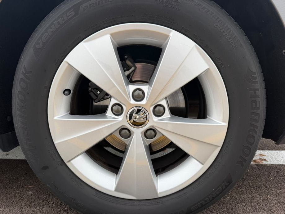 Škoda Octavia 2,0 TDI, fotografija 16