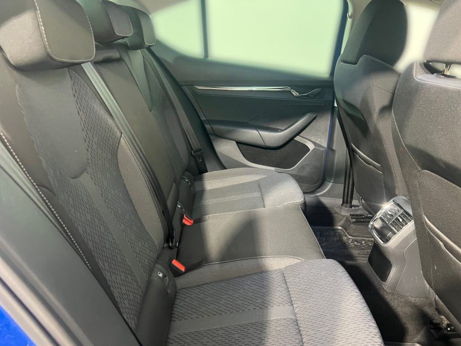 Škoda Octavia 2.0 TDI STYLE - 3 godine jamstva, fotografija 20