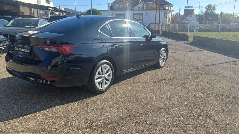 Škoda Octavia 2,0 TDI Style DSG/ 1 Vlasnik/ Reg.do 07/2027/ Sa PDV-om, fotografija 4