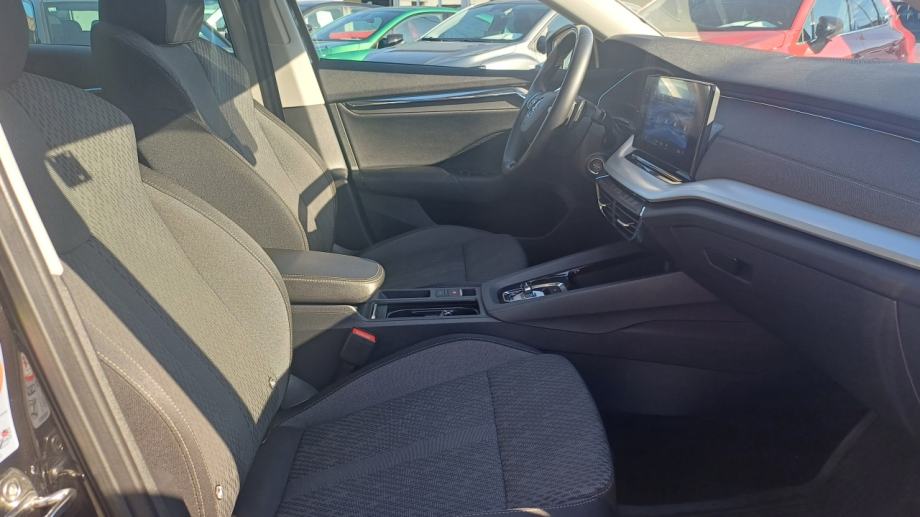 Škoda Octavia 2,0 TDI Style DSG/ 1 Vlasnik/ Reg.do 07/2027/ Sa PDV-om, fotografija 17
