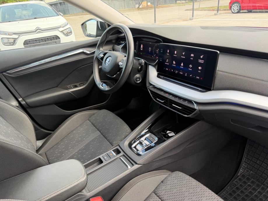***ŠKODA OCTAVIA 2,0 TDI STYLE*** DSG, MATRIX, AMBIENT, ALU 18 u PDV-u, fotografija 11