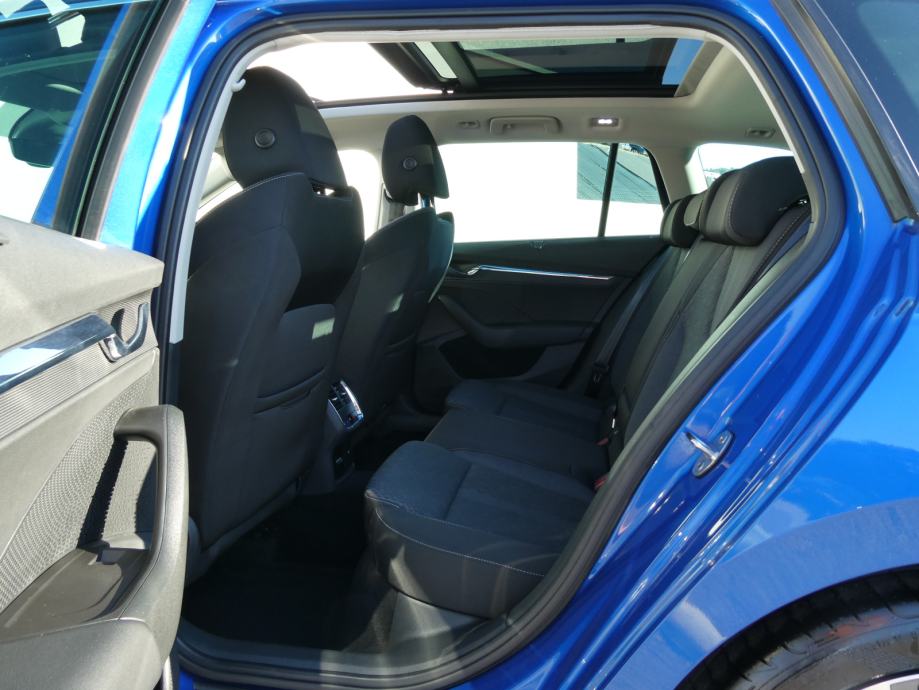 Škoda Octavia 2.0 TDI Style DSG+MATRIX+DCC+PANO+HEADUP+360KAMERA, fotografija 10