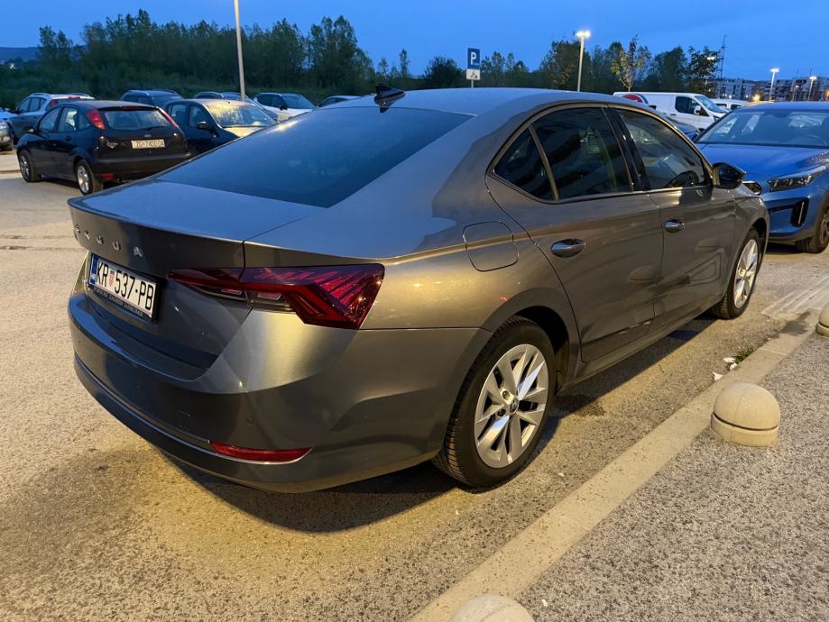 Škoda Octavia 2,0 TDI STYLE#Matrix#Navi, pogled izvana - slika 2