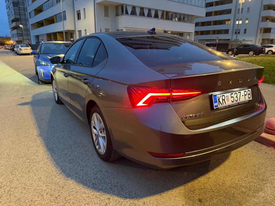 Škoda Octavia 2,0 TDI STYLE#Matrix#Navi, pogled izvana - slika 3
