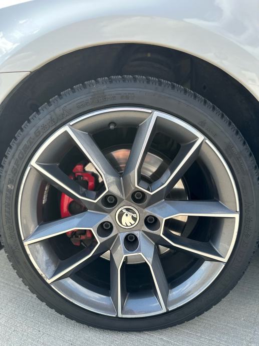 Škoda Octavia 2.0 TDI vRS/DSG/4x4, fotografija 10