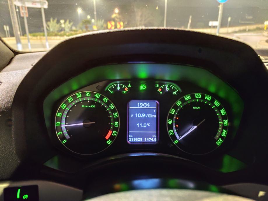 Škoda Octavia 2,0 TFSI, fotografija 14