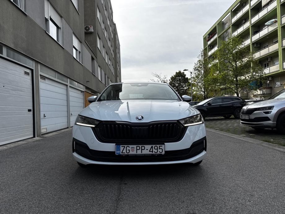 Škoda octavia 2.0TDI 2023g DSG, fotografija 3