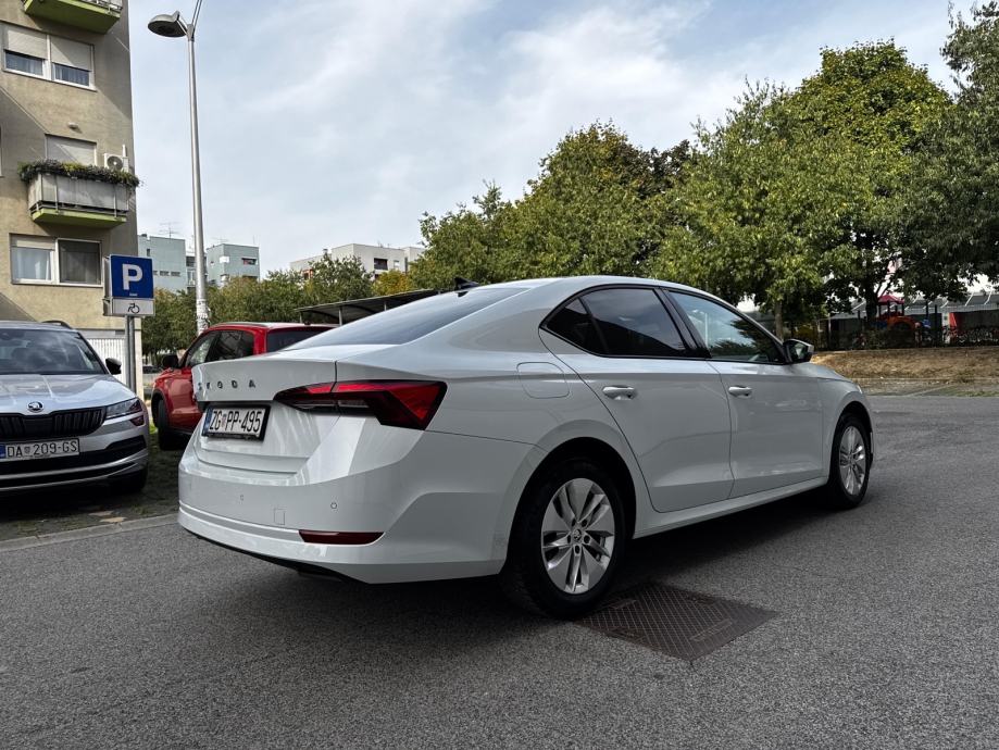 Škoda octavia 2.0TDI 2023g DSG, fotografija 4