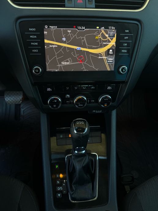 ŠKODA OCTAVIA 2.0TDI DSG HR AUTO, fotografija 6