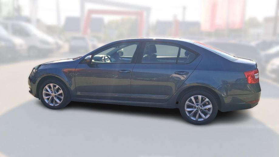 SKODA OCTAVIA 2019 • PREMIUM jamstvo • AutoZubak Rabljena, fotografija 6