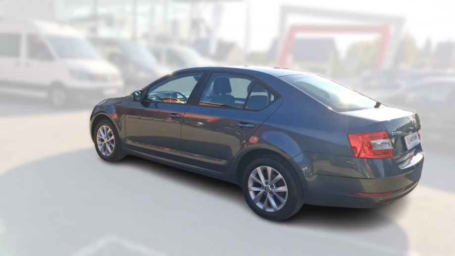 SKODA OCTAVIA 2019 • PREMIUM jamstvo • AutoZubak Rabljena, fotografija 7