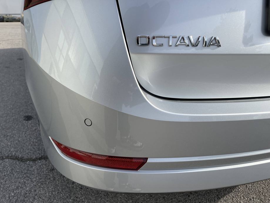 SKODA OCTAVIA 2021 • PREMIUM jamstvo • AutoZubak Rabljena, fotografija 16