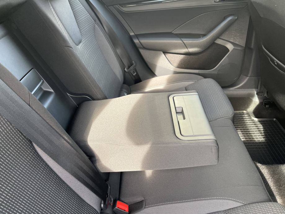 SKODA OCTAVIA 2021 • PREMIUM jamstvo • AutoZubak Rabljena, fotografija 20