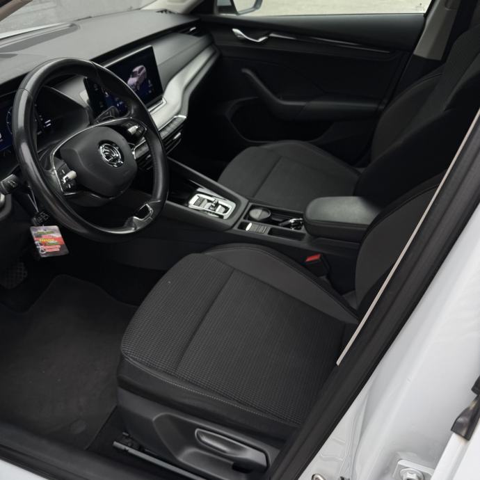 Škoda Octavia 2022. 2,0 TDI | PDV | DSG | LED | SERVISNA | VIRTUAL, fotografija 8