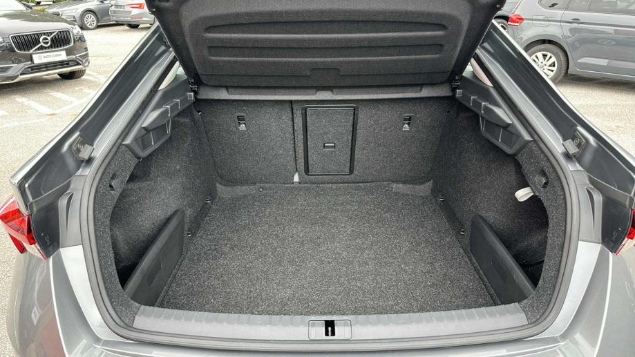 SKODA OCTAVIA 2023 • PREMIUM jamstvo • AutoZubak Rabljena, fotografija 12