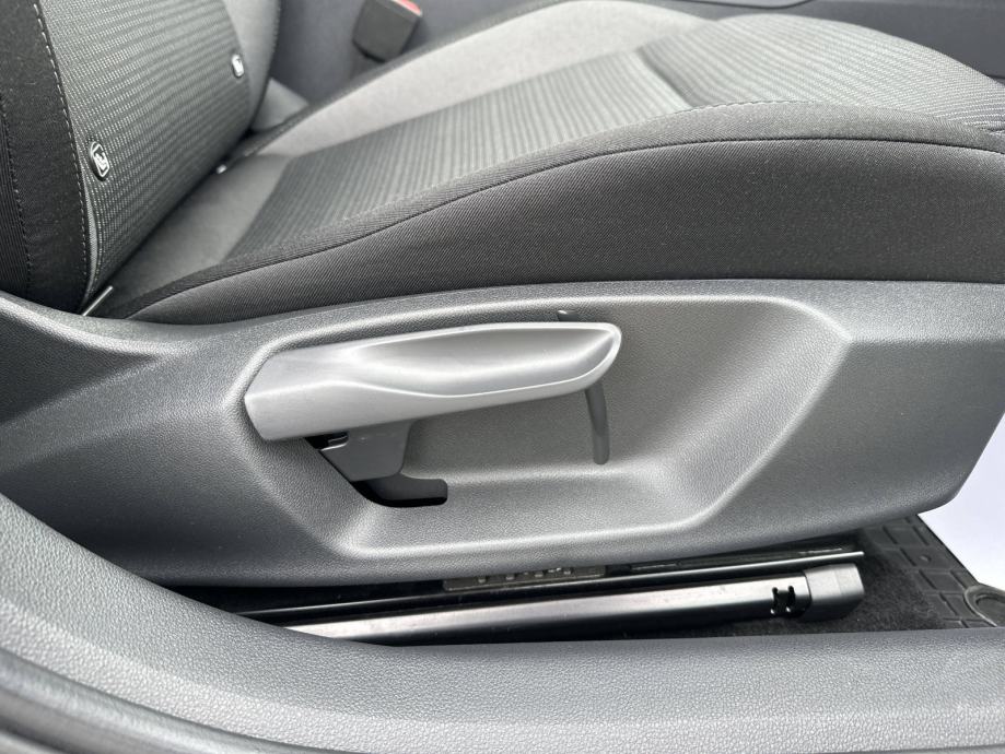 SKODA OCTAVIA 2023 • PREMIUM jamstvo • AutoZubak Rabljena, fotografija 20