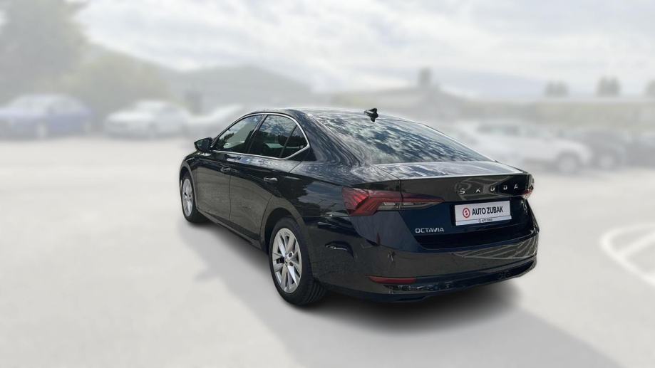 SKODA OCTAVIA 2023 • PREMIUM jamstvo • AutoZubak Rabljena, fotografija 8