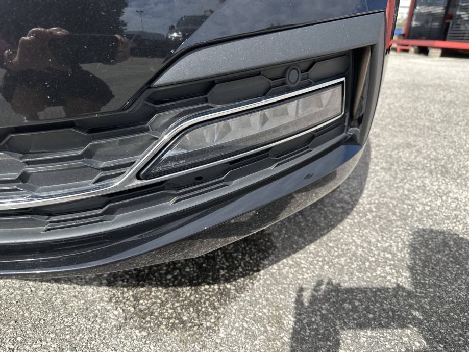 SKODA OCTAVIA 2023 • PREMIUM jamstvo • AutoZubak Rabljena, fotografija 16