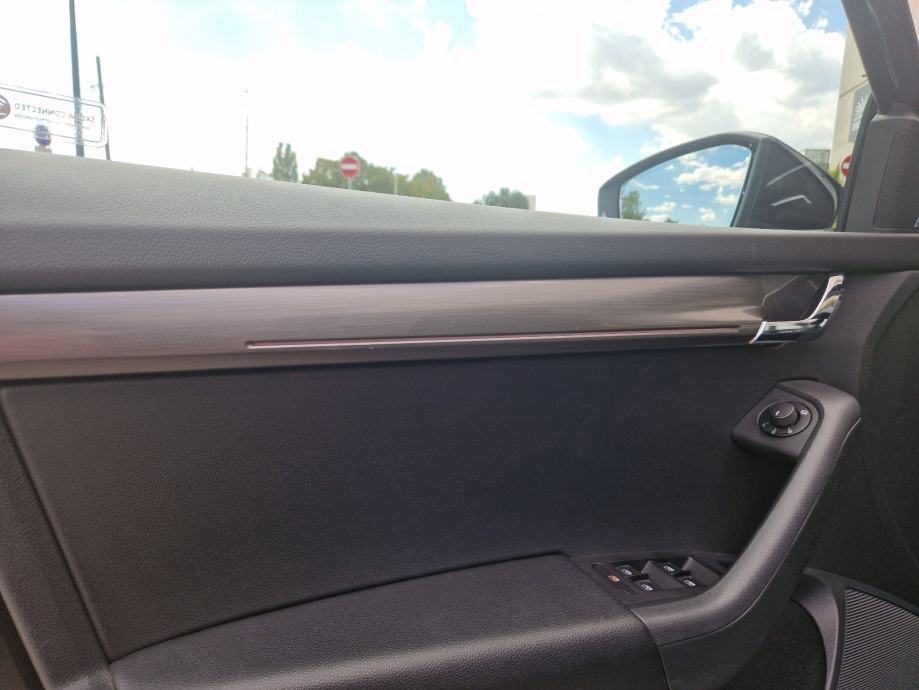 Škoda Octavia Combi 1,6 DSG, fotografija 16