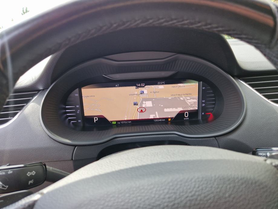 Škoda Octavia Combi 1,6 DSG, fotografija 13