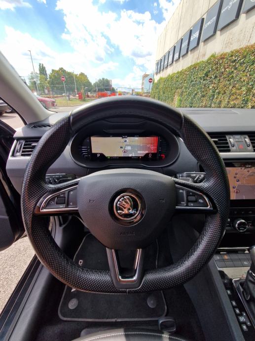 Škoda Octavia Combi 1,6 DSG, fotografija 12