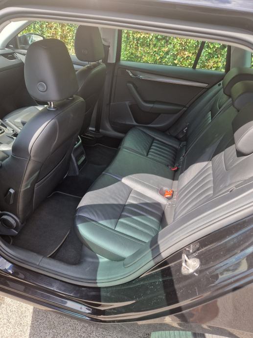 Škoda Octavia Combi 1,6 DSG, fotografija 5