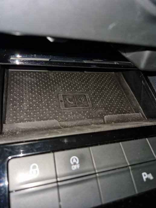 Škoda Octavia Combi 1,6 DSG, fotografija 11