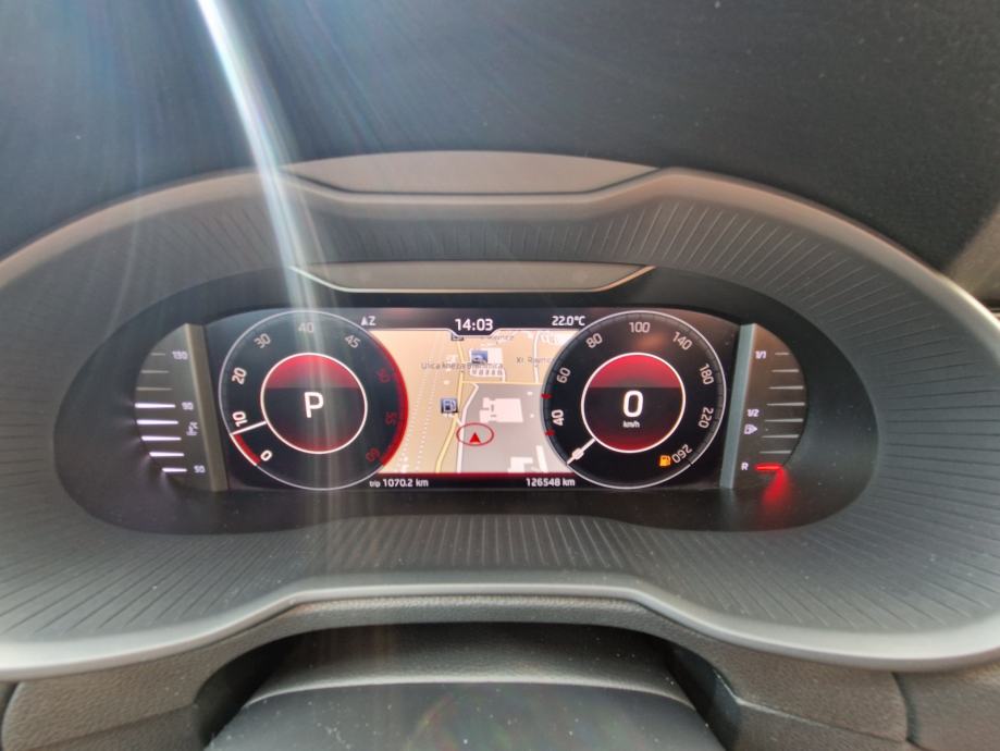 Škoda Octavia Combi 1,6 DSG, fotografija 14