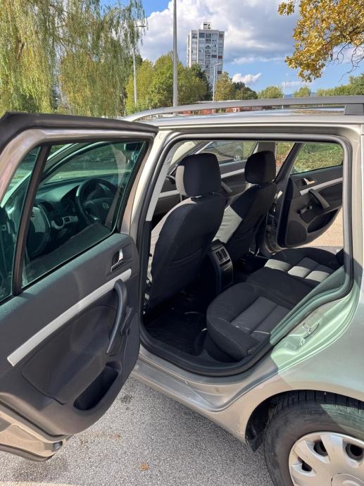 Škoda Octavia Combi 1,6 FSI, fotografija 10