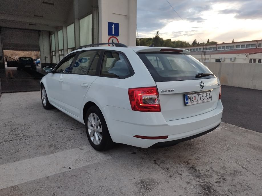 Škoda Octavia Combi 1,6 TDI 115ks reg6/27, fotografija 7