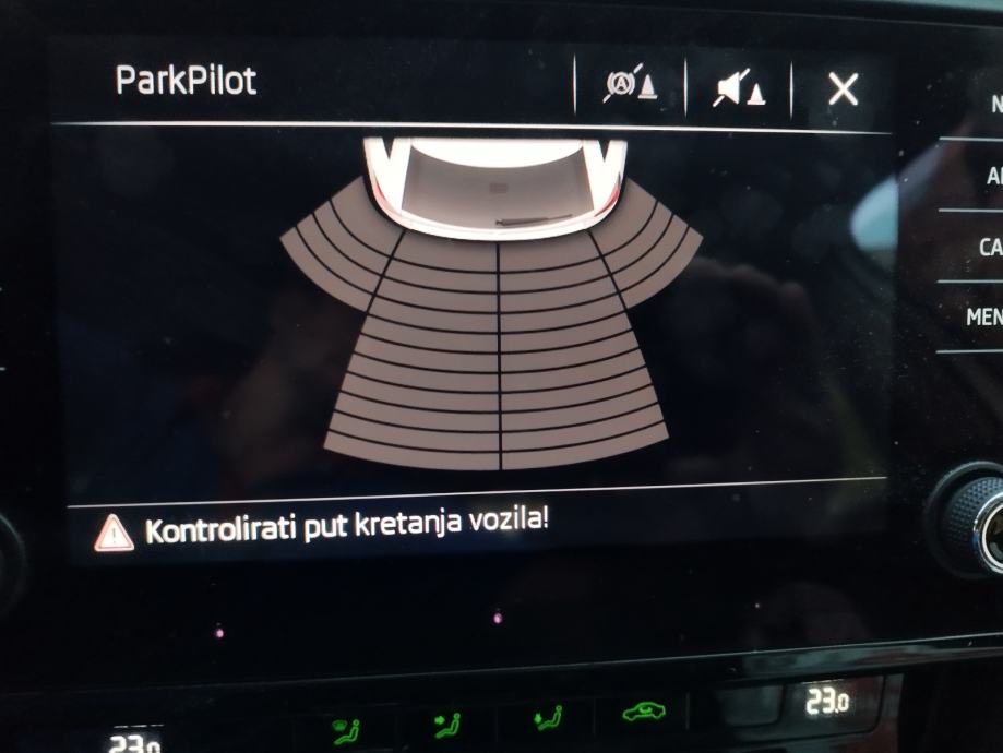 Škoda Octavia Combi 1,6 TDI 115ks reg6/27, fotografija 14