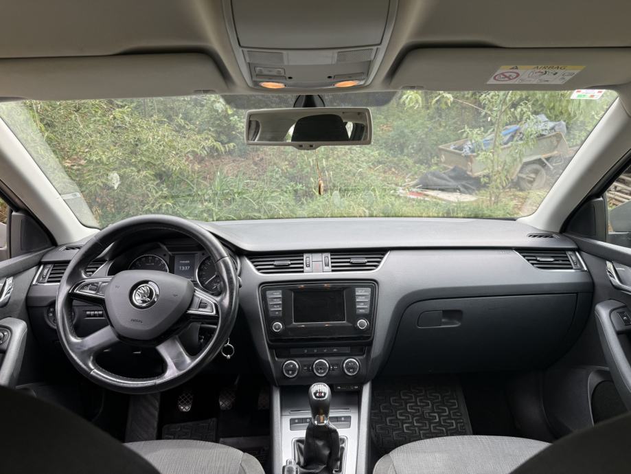 Škoda Octavia Combi 1,6 TDI, 4x4, 2014. godište., fotografija 8