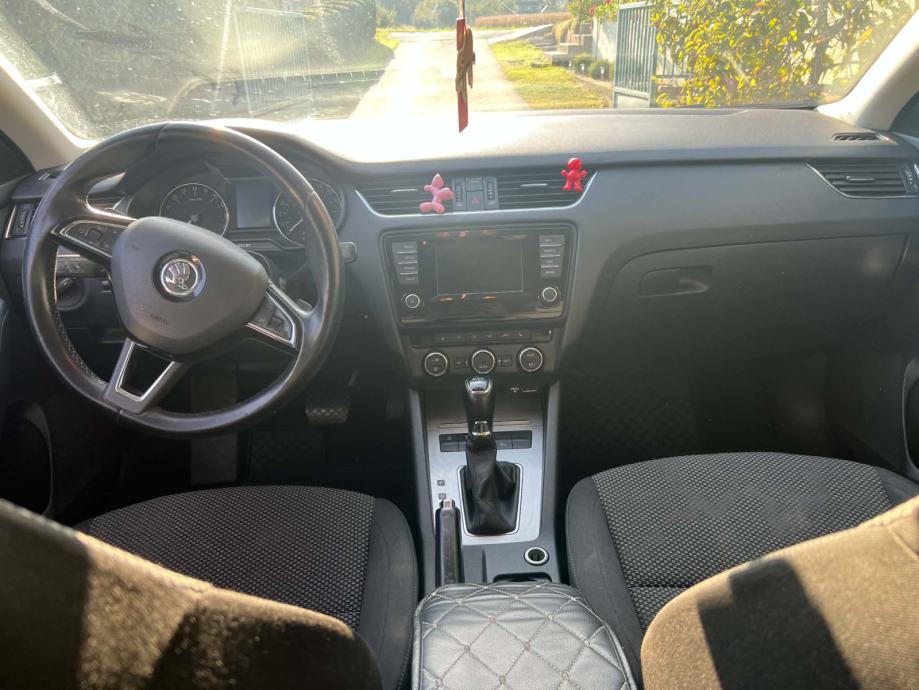 Škoda Octavia Combi 1,6 TDI automatik, fotografija 9
