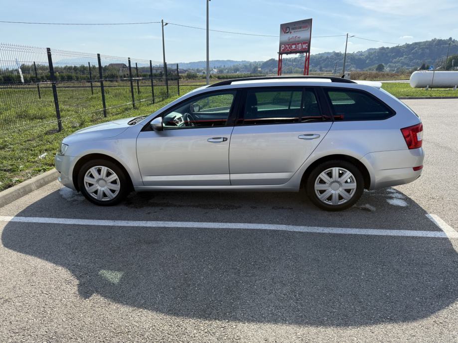 Škoda Octavia Combi 1,6 TDI automatik, fotografija 2