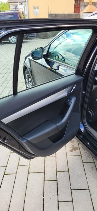 Škoda Octavia Combi 1,6 TDI DSG automatik cijena je sa pdv-om, fotografija 11