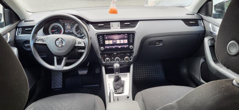 Škoda Octavia Combi 1,6 TDI DSG automatik cijena je sa pdv-om, fotografija 12