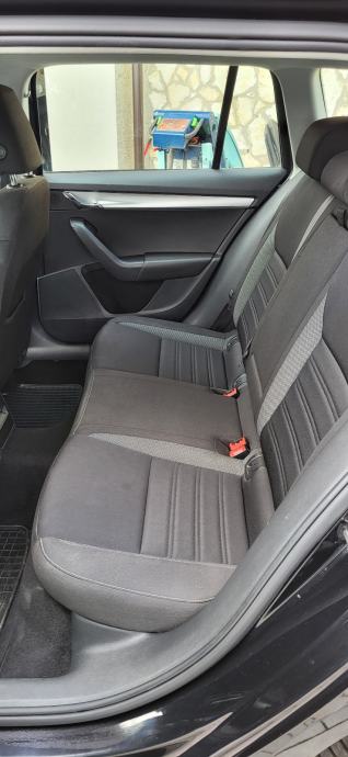 Škoda Octavia Combi 1,6 TDI DSG automatik cijena je sa pdv-om, fotografija 10