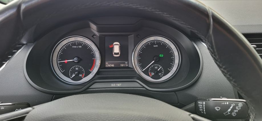 Škoda Octavia Combi 1,6 TDI DSG automatik cijena je sa pdv-om, fotografija 8