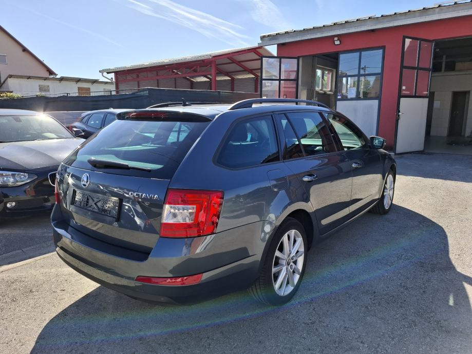 Škoda Octavia Combi 1,6 TDI dsg navi, panorama, fotografija 4