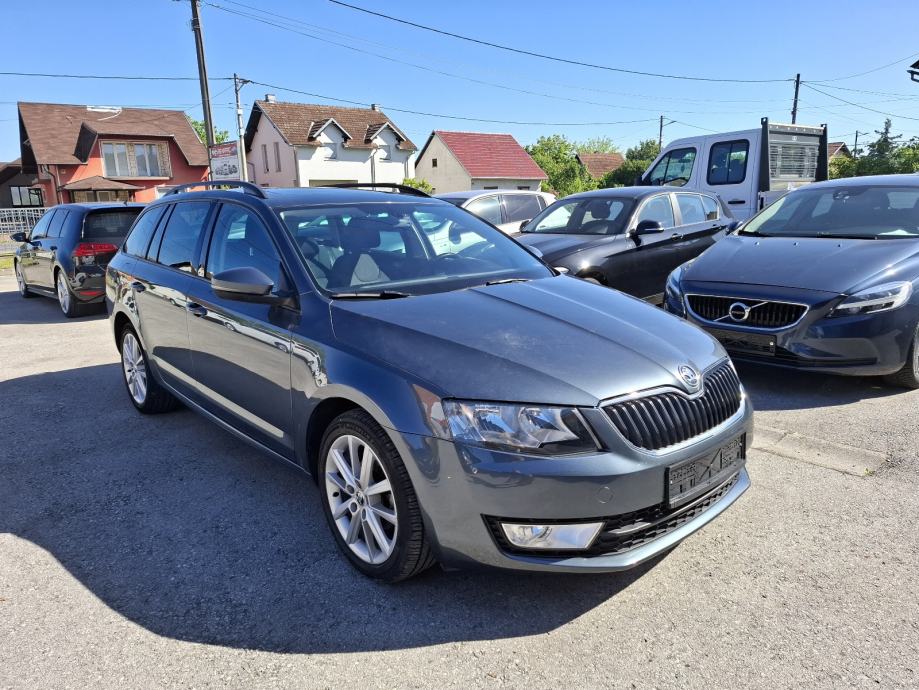 Škoda Octavia Combi 1,6 TDI dsg navi, panorama, fotografija 3