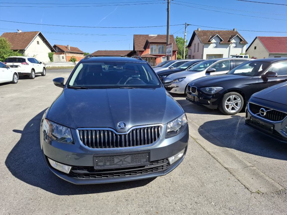 Škoda Octavia Combi 1,6 TDI dsg navi, panorama, fotografija 2