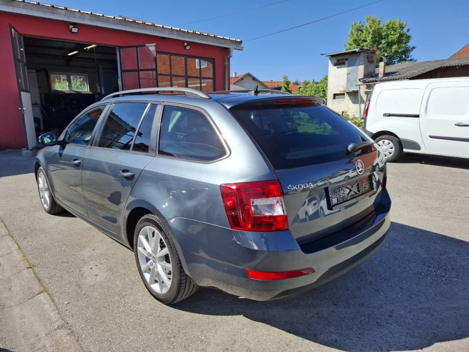 Škoda Octavia Combi 1,6 TDI dsg navi, panorama, fotografija 6