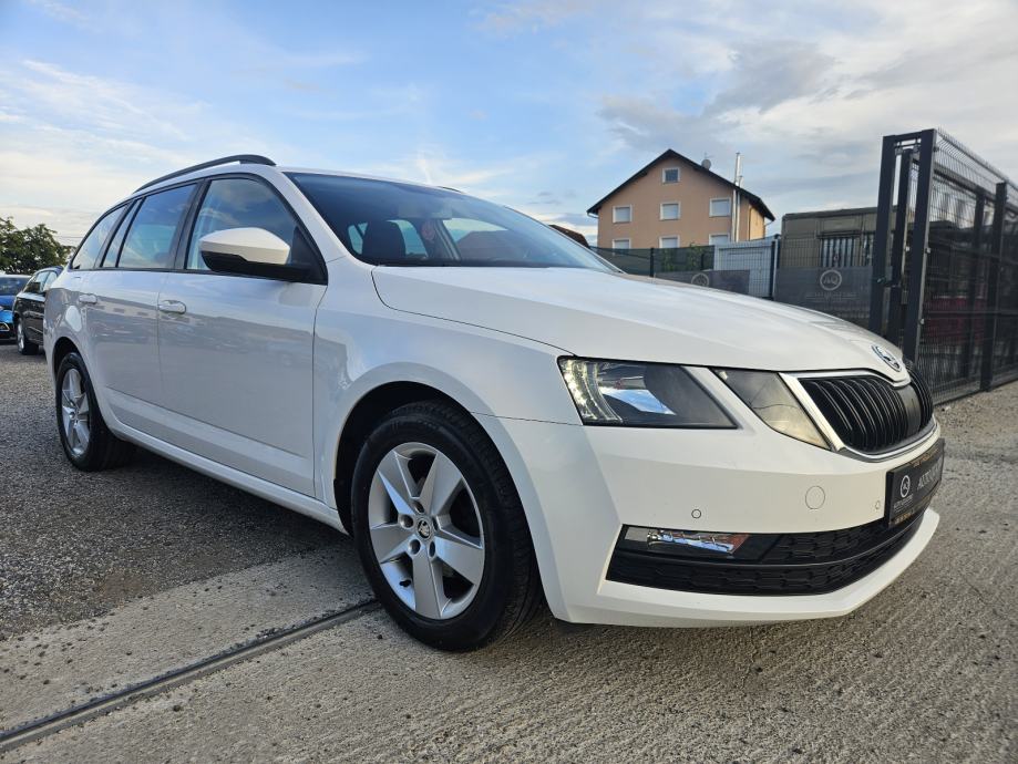Škoda Octavia Combi 1,6 TDI /NAVIGACIJA / REDIZAJN / 24MJ.JAMSTVO TOP, fotografija 3